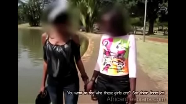 Chocolate beauty gets her twat eaten