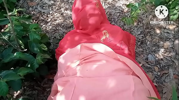 इंडियन देसी घर के बाहर बुलाकर चोदा