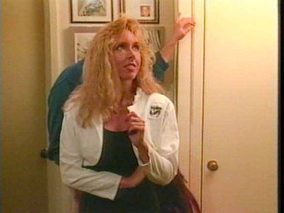 Linda Lovelace, Harry Reems, Dolly Sharp in classic porn scene